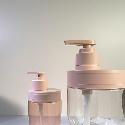 400ml 500ml প্রয়োজনীয় তেল, শ্যাম্পু এবং লোশনের জন্য প্রেস পাম্প সহ PET প্লাস্টিক কসমেটিক বোতল